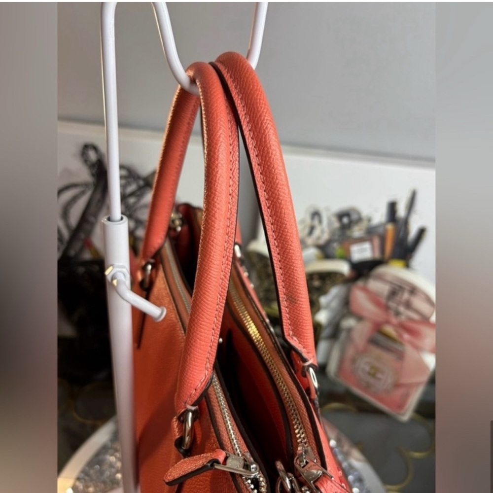 🌟COACH 🌟Storypatch Coral Studded
Leather Surrey Bag & Wallet Set F55600/EUC - Picture 11 of 16